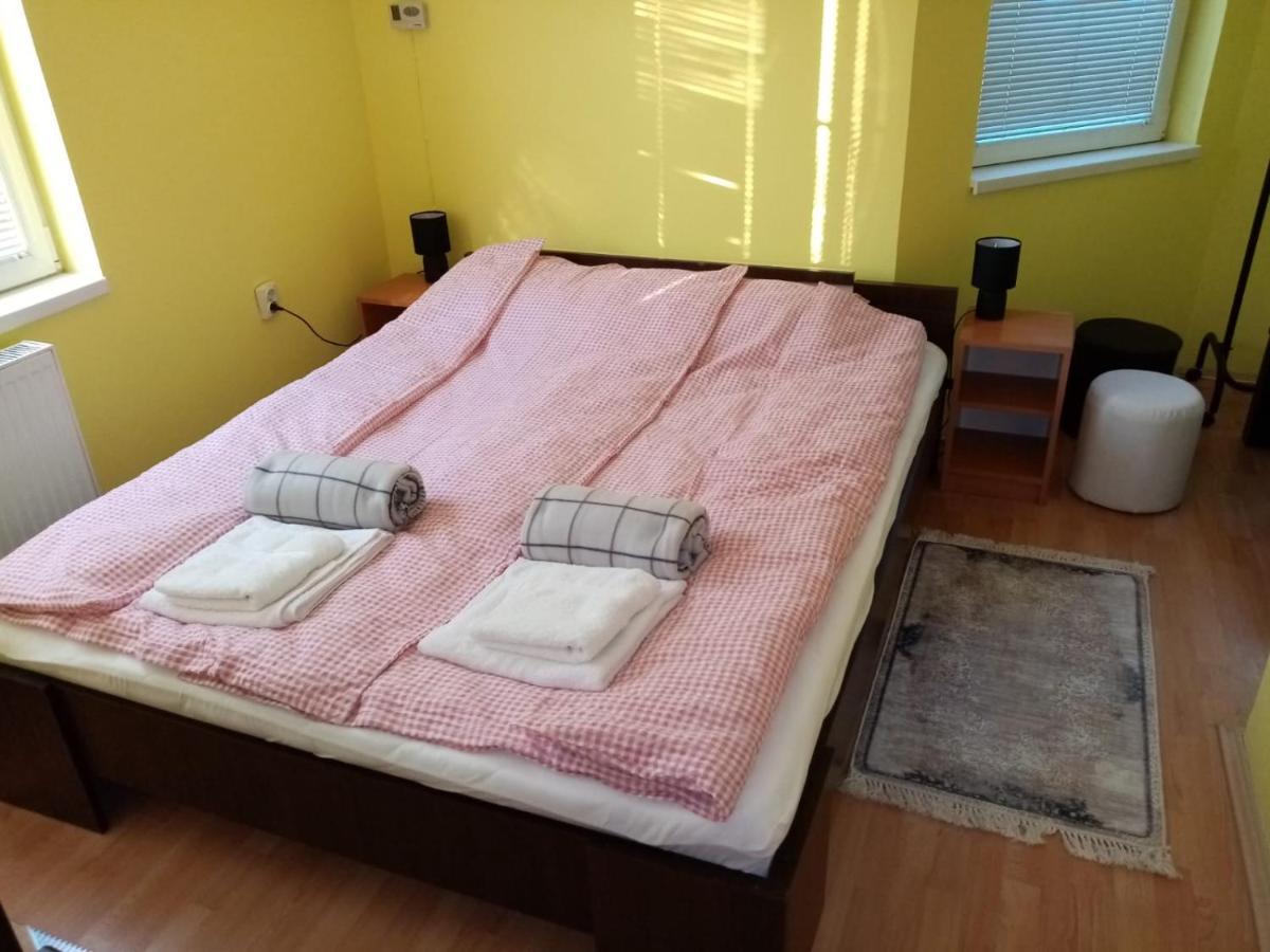 Lale'S Room Palic Exterior photo
